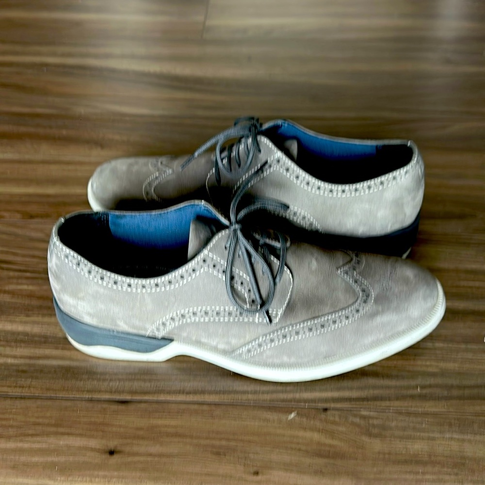 Men’s wingtip Johnston and Murphy shoes